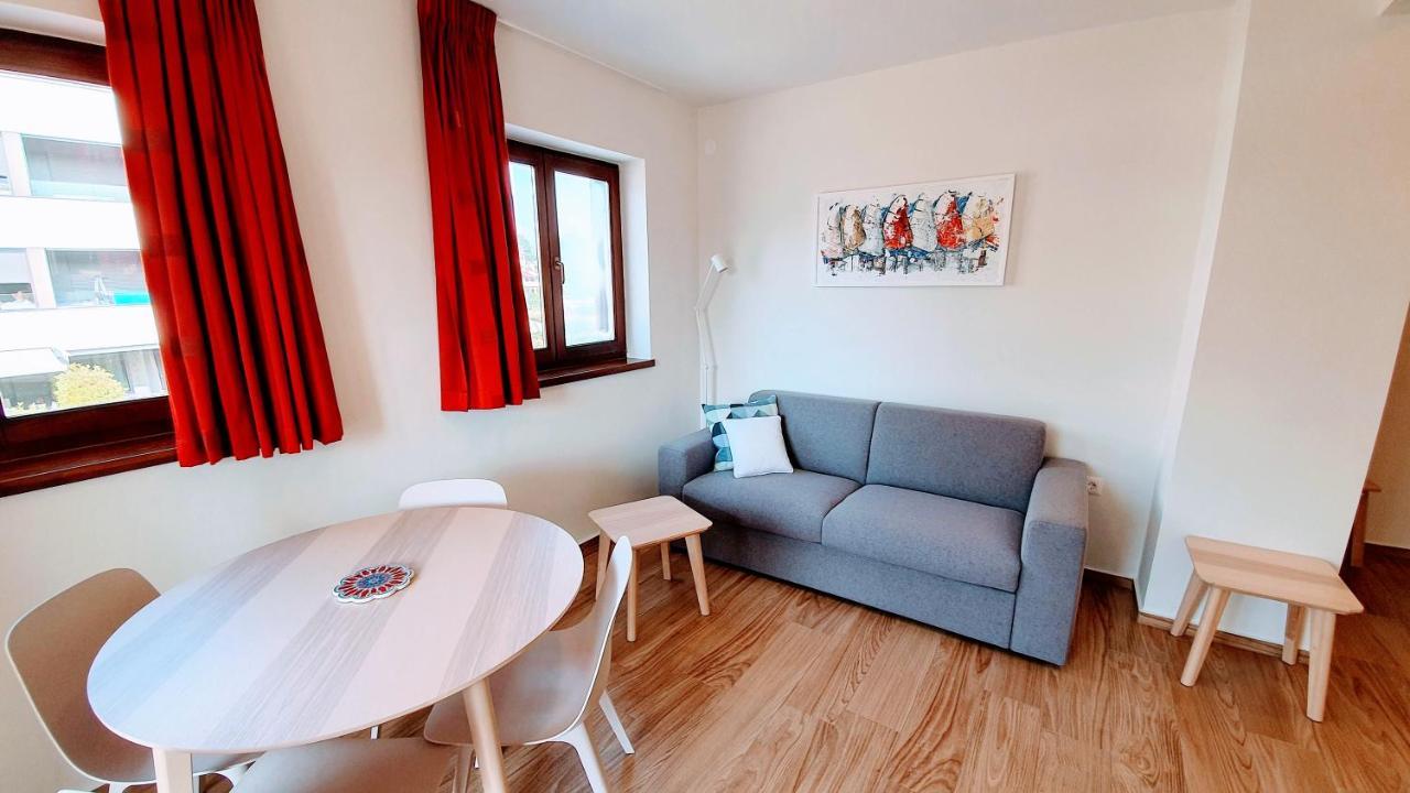 Luxury Apartment - Few Minutes From The Sea Poreč Buitenkant foto